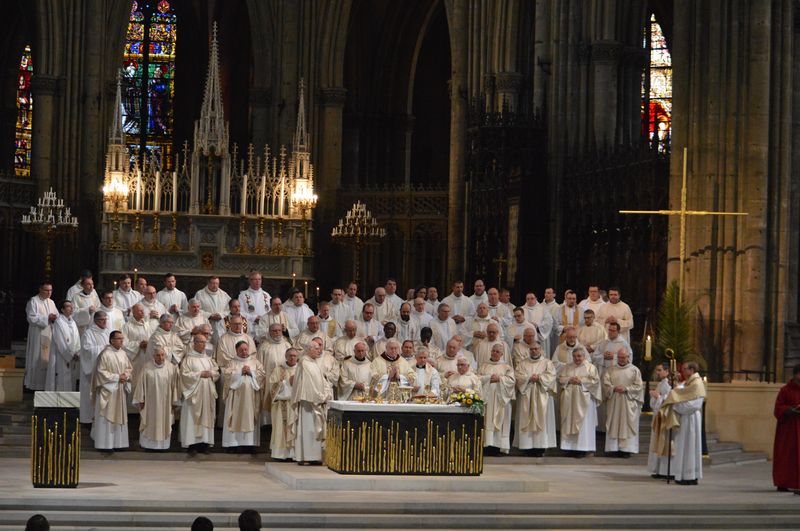 Mgr Jean-Christophe Lagleize, évêque de Metz, nous informe de la manière dont pourront se vivre les offices et célébrations de la Semaine sainte et de Pâques. Il annonce le report de la messe chrismale au vendredi 22 mai à la cathédrale.