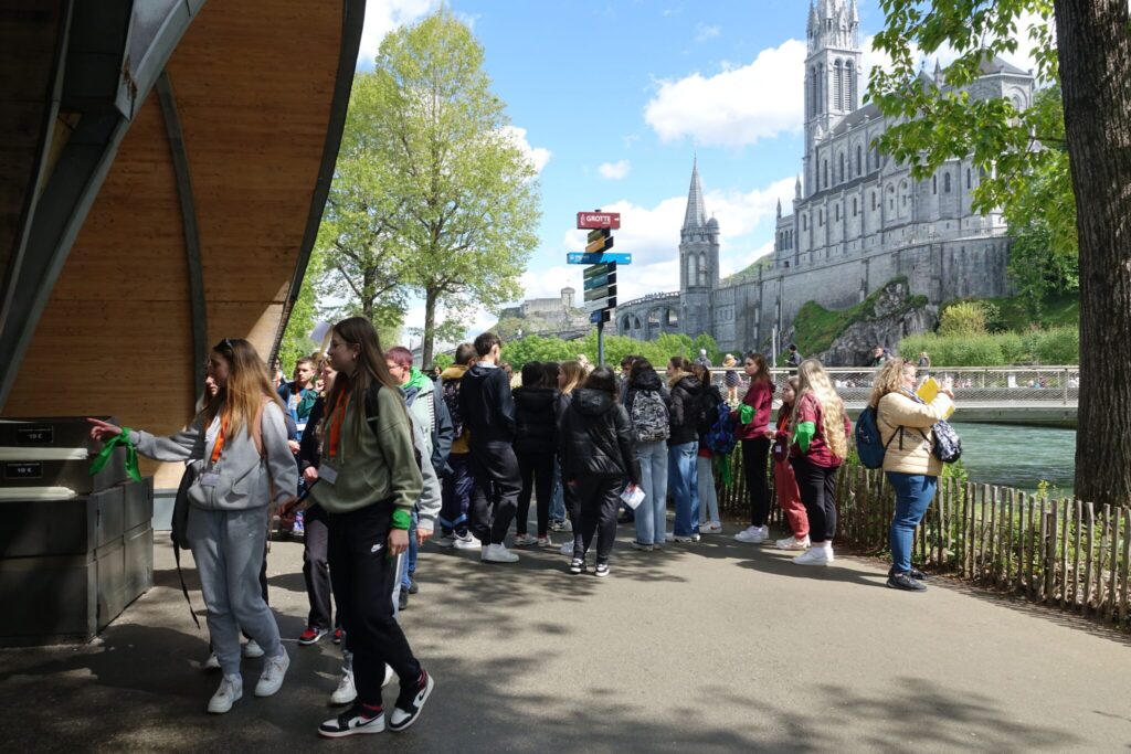 À l'issue du pèlerinage des jeunes à Lourdes, retour en images sur l'édition 2024 autour du thème 